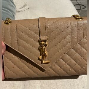 Saint Laurent - YSL Envelope Medium quilted texture crossbody bag